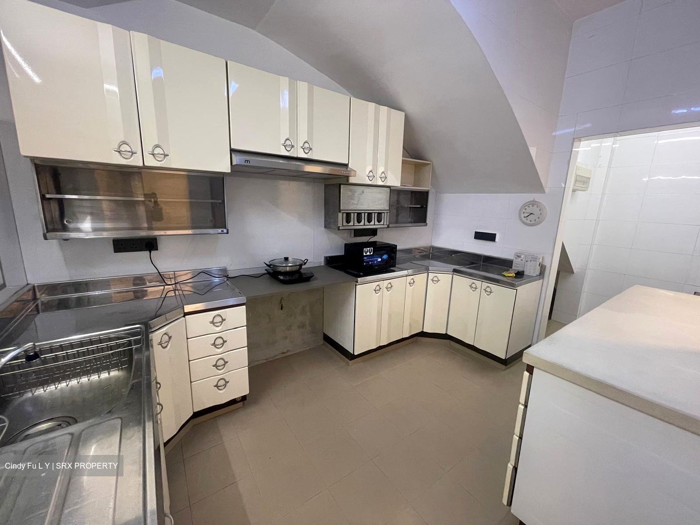 Sennett Estate (D13), Terrace #554377111